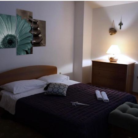 Leone Apartments With Free Parking Pula Zewnętrze zdjęcie