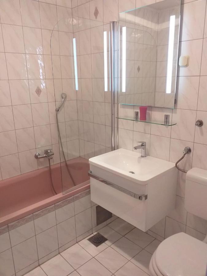 Leone Apartments With Free Parking Pula Zewnętrze zdjęcie