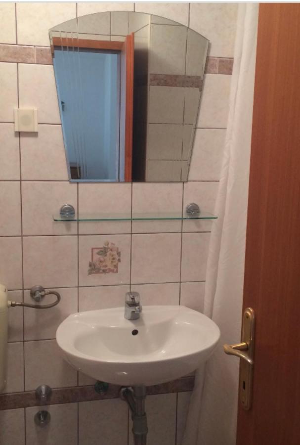 Leone Apartments With Free Parking Pula Zewnętrze zdjęcie