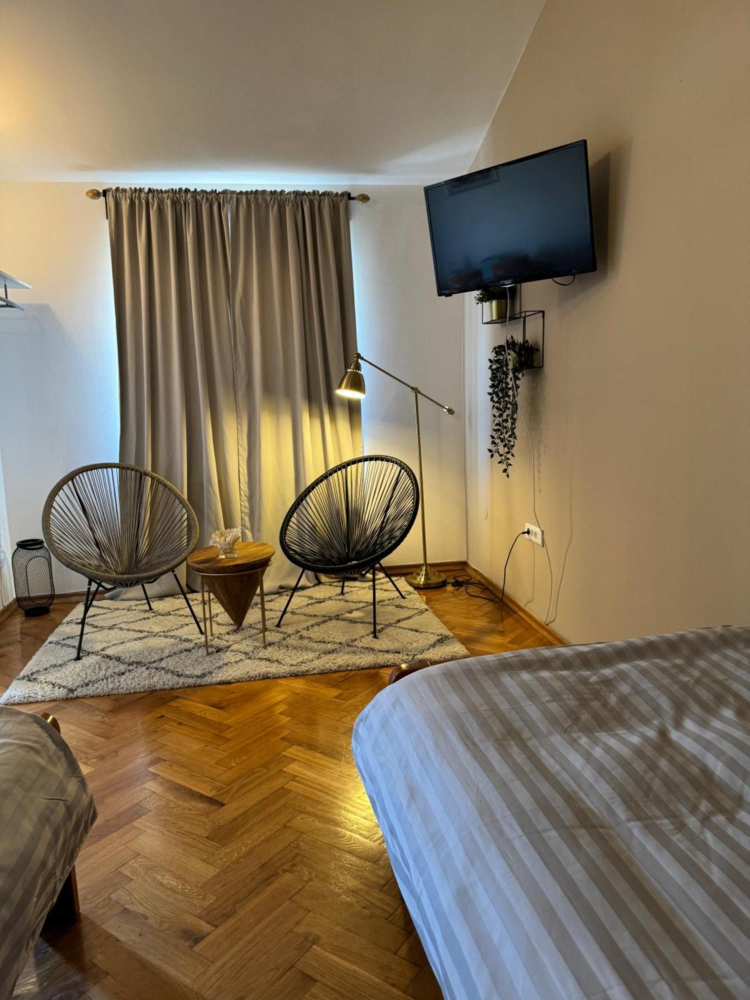 Leone Apartments With Free Parking Pula Zewnętrze zdjęcie